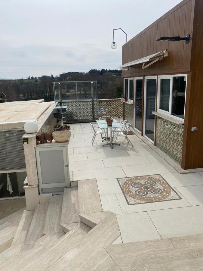 Trasimeno 2 Apartment Casamaggiore Bagian luar foto